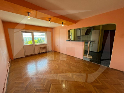Apartament 3 camere, decomandat, bacon, Grigorescu