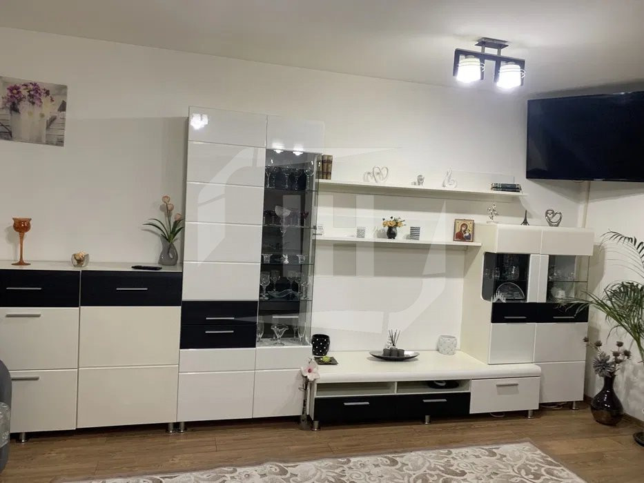 Apartament 1 camera, 42 mp, parcare, zona Podul Portelanului