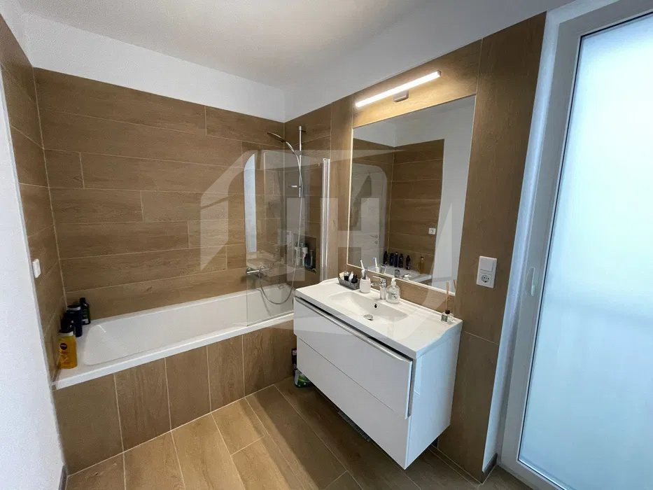 Apartament 4 camere, 85 mp + terasa, garaj, Zona Eugen Ionesco