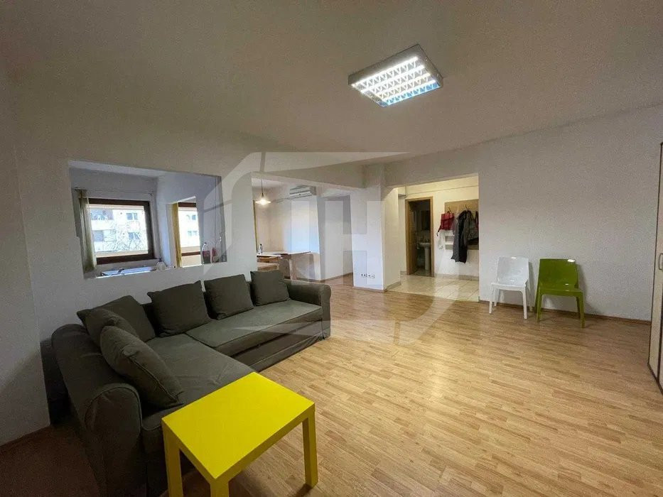 Apartament 3 camere + balcon, garaj, Zona Calea Dorobanților