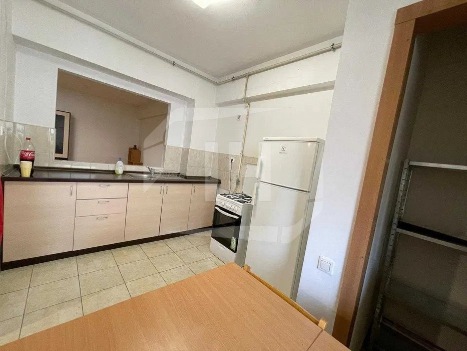 Apartament 3 camere + balcon, garaj, Zona Calea Dorobanților