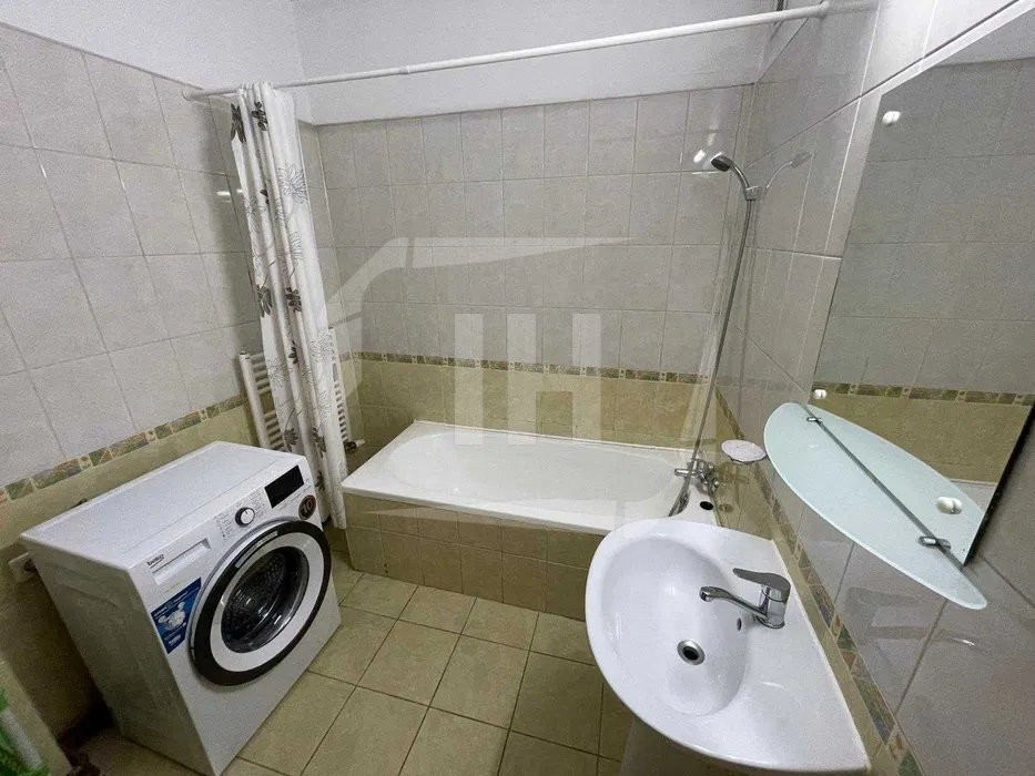 Apartament 3 camere + balcon, garaj, Zona Calea Dorobanților