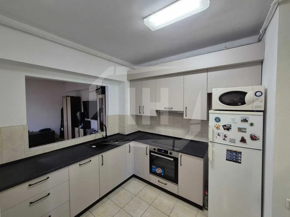 Apartament 3 camere, bloc nou, parcare, zona Dorobantilor