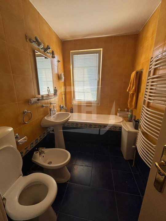 Apartament 3 camere, parcare + garaj, Zona McDonald's, Mănăștur