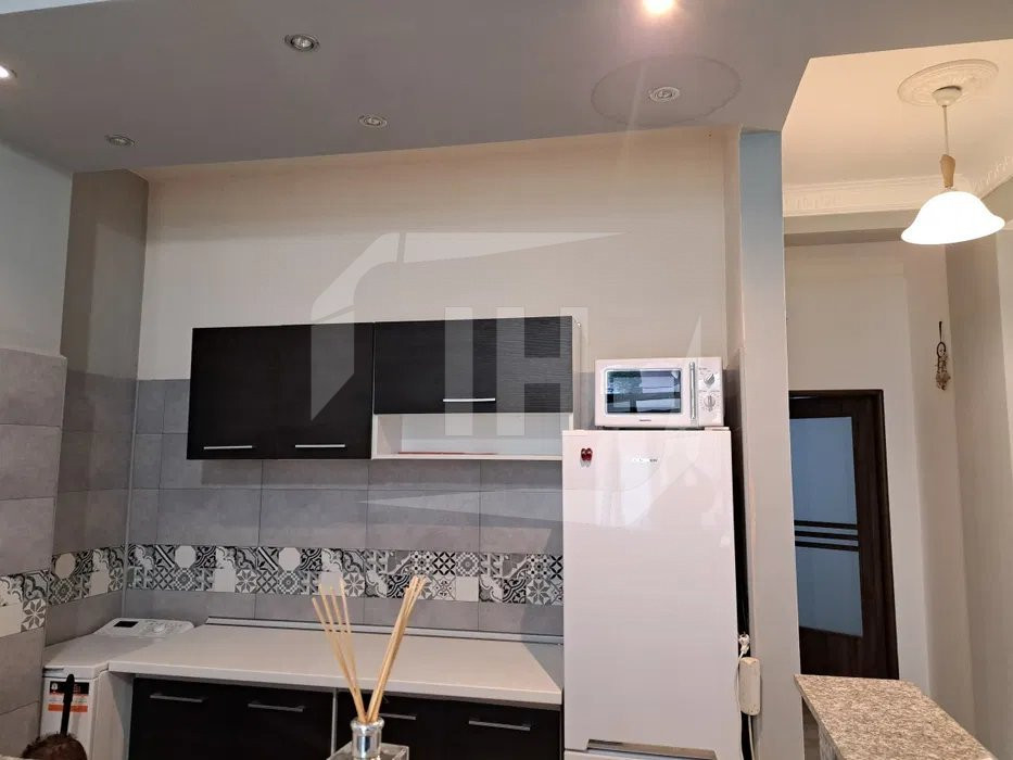 Apartament 2 camere, 2 parcari, terasa, Borhanci