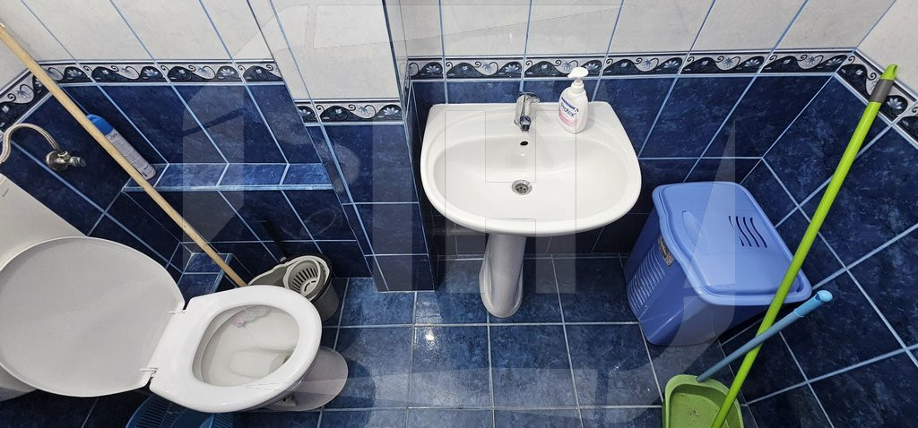 Apartament 3 camere decomandat cu 2 bai, zona Bld Primaverii