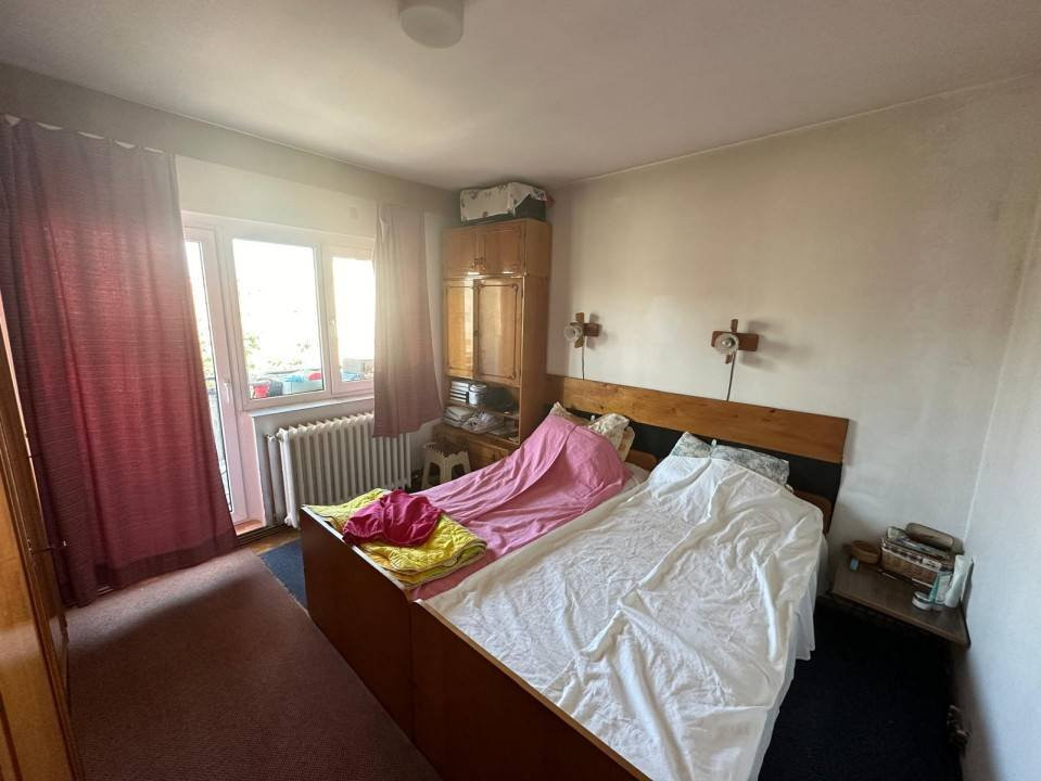 Apartament cu 3 camere, decomandat, etaj intermediar, zona Lidl/Marasti