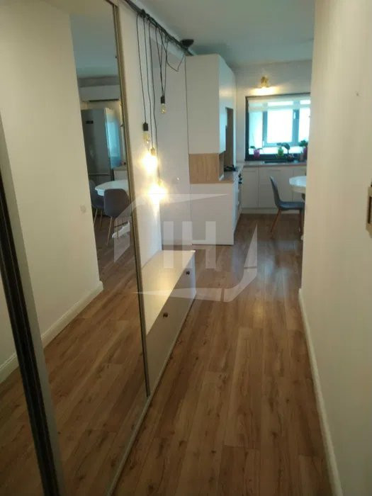 Apartament 3 camere, balcon, AC, parcare, Borhnaci