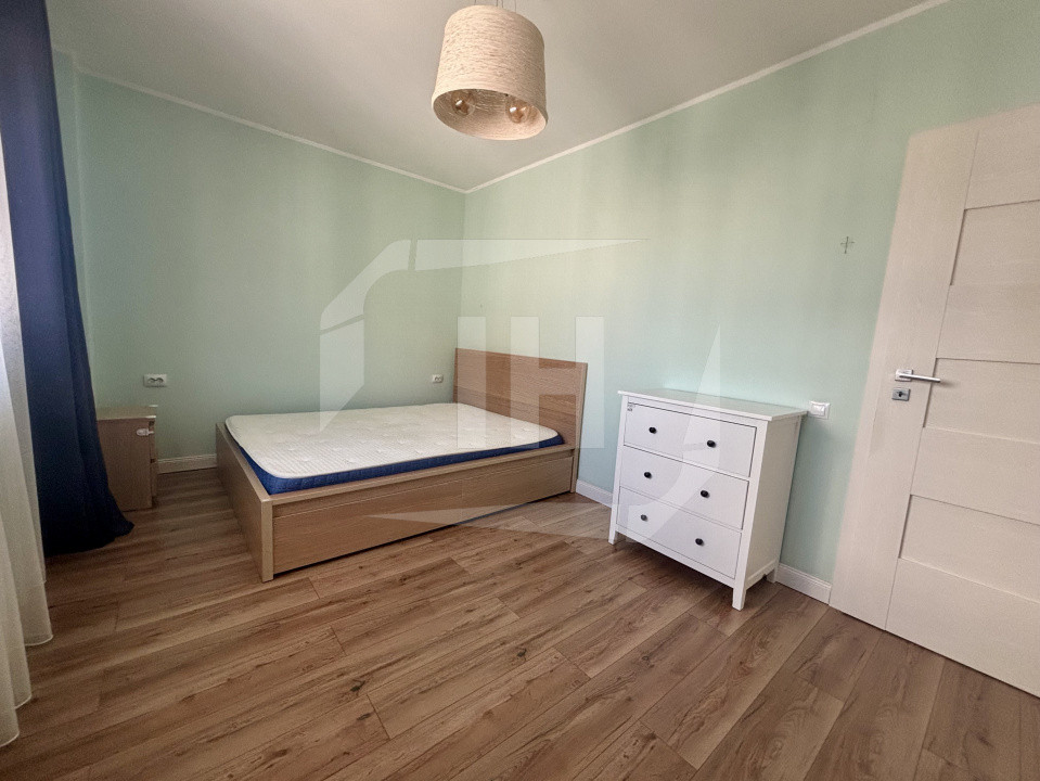 Apartament 3 camere, balcon, AC, parcare, Borhnaci