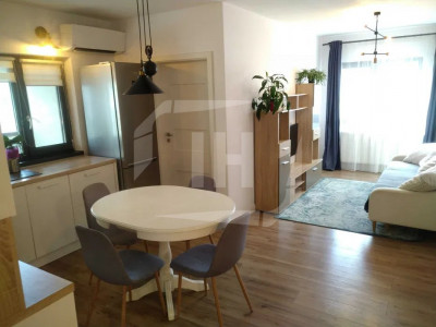 Apartament 3 camere, balcon, AC, parcare, Borhnaci