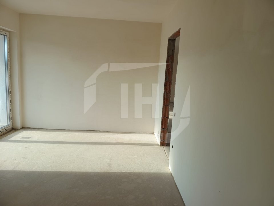 2 camere, semifinisat, intermediar, parcare, Pod Ira, TVA inclus