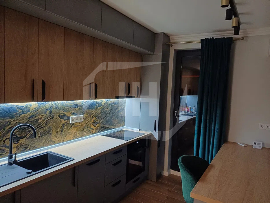 Apartament 2 camere, semidecomandat, parcare, Zorilor