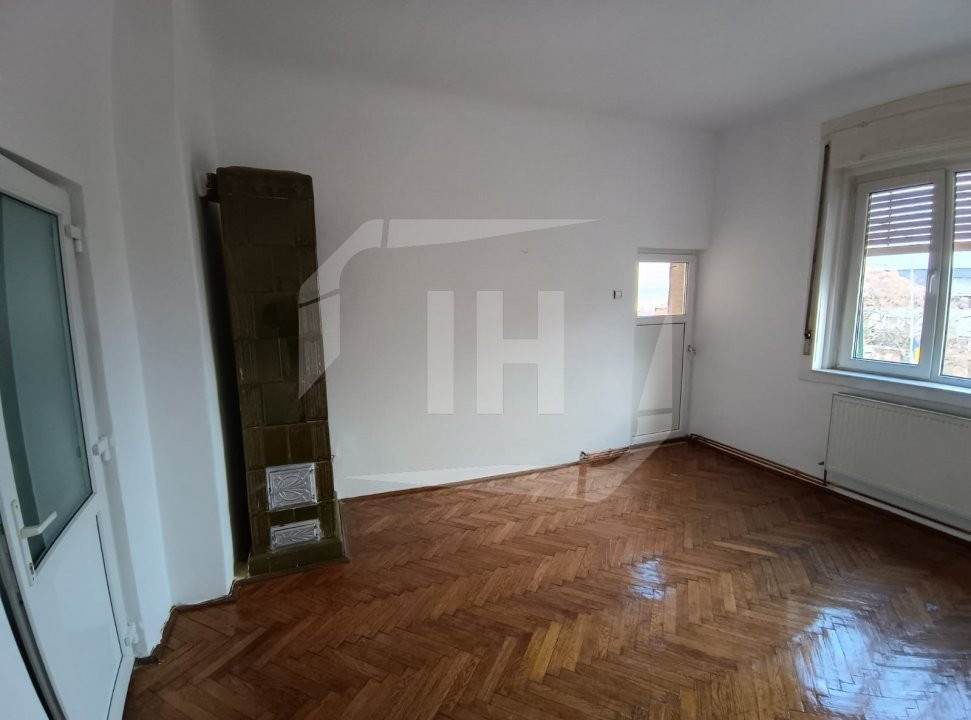 Apartament 2 camere , decomandat, clasic, zona Centrala