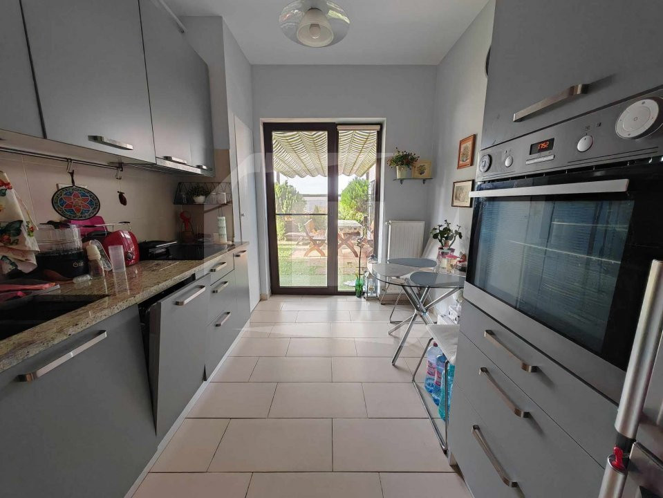Apartament 2 camere, la parter cu gradina, parcare, Calea Turzii