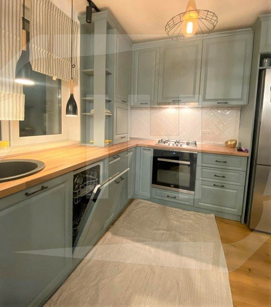 Apartament 2 camere, semidecomandat, zona Parcul Central