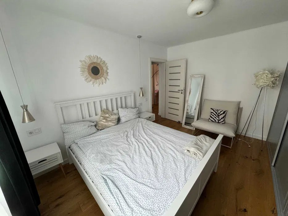 Apartament 2 camere, semidecomandat, zona Parcul Central