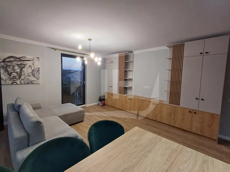 Apartament 2 camere, modern, AC, parcare subterana, Zona Frunzisului