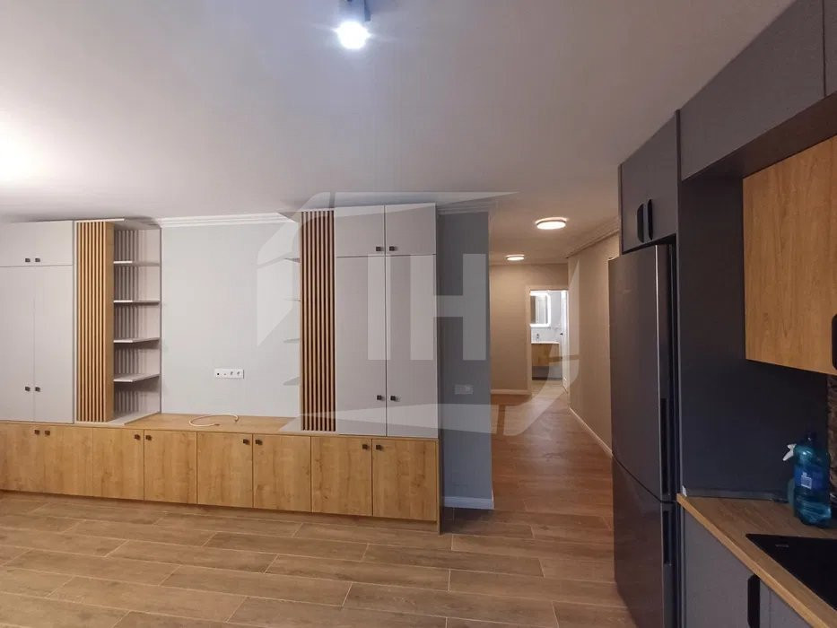 Apartament 2 camere, modern, AC, parcare subterana, Zona Frunzisului