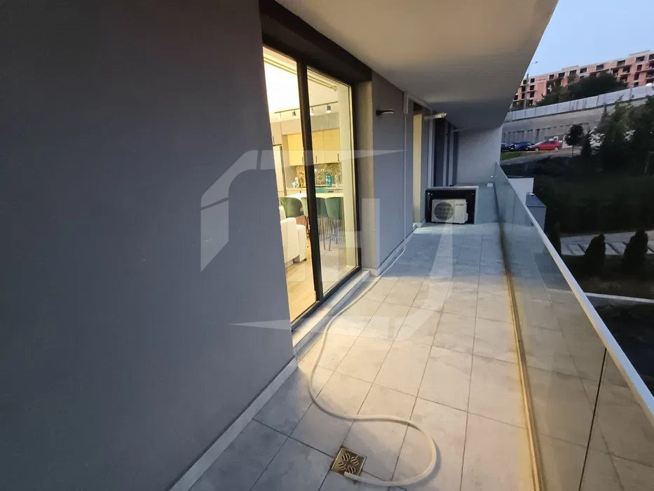 Apartament 2 camere, modern, AC, parcare subterana, Zona Frunzisului