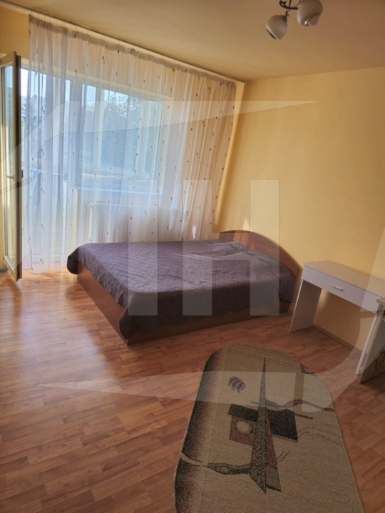 Apartament 2 camere decomandat, zona bazei sportive
