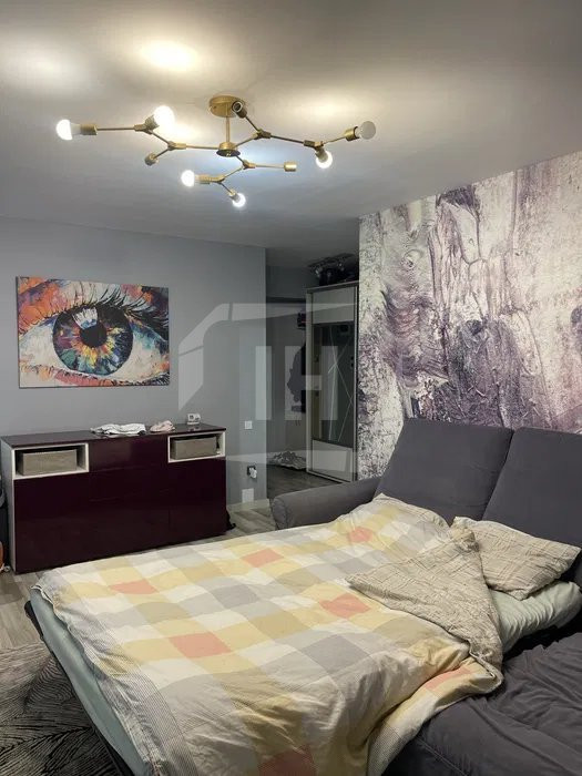 Apartament cu o cameră, 38 mp + balcon, AC, parcare, FLORA PARK