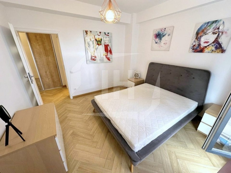 Apartament 2 camere, decomandat, terasa, parcare, zona Iulius Mall