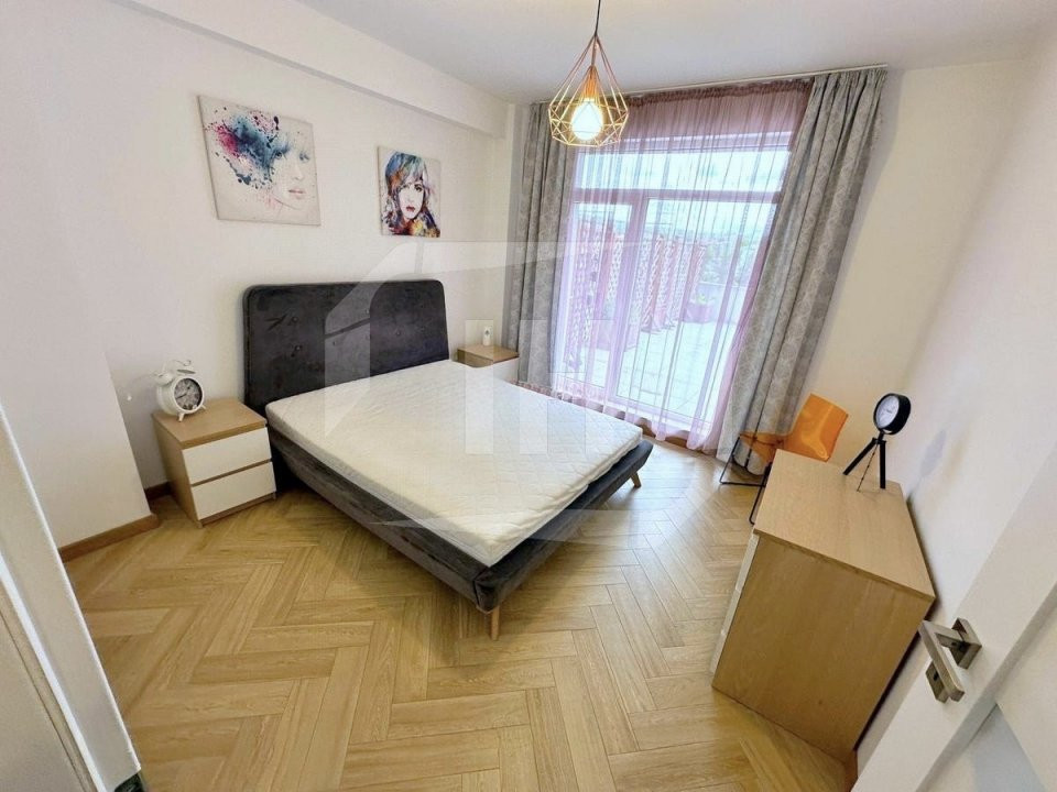 Apartament 2 camere, decomandat, terasa, parcare, zona Iulius Mall