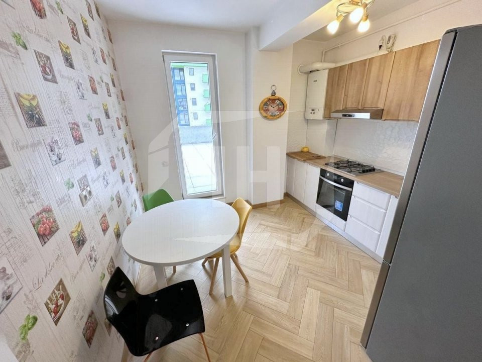 Apartament 2 camere, decomandat, terasa, parcare, zona Iulius Mall