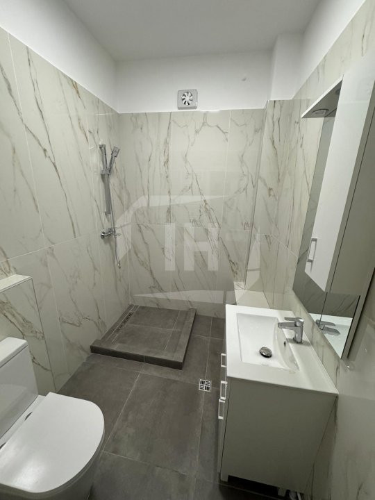 Apartament cu 2 camere, renovat complet, CENTRU
