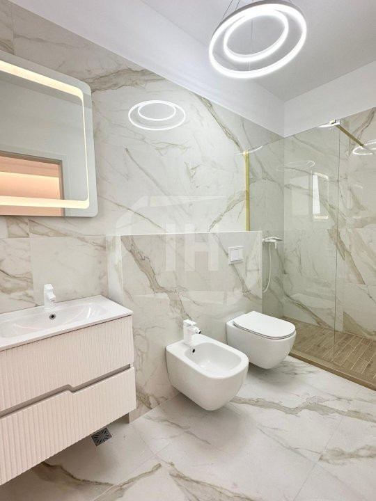 Penthouse 3 camere 90 mp utili, terase 30 mp,  panorama