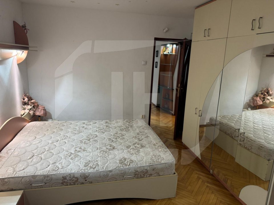 Apartament 4 camere etajul 1, zona Big Center