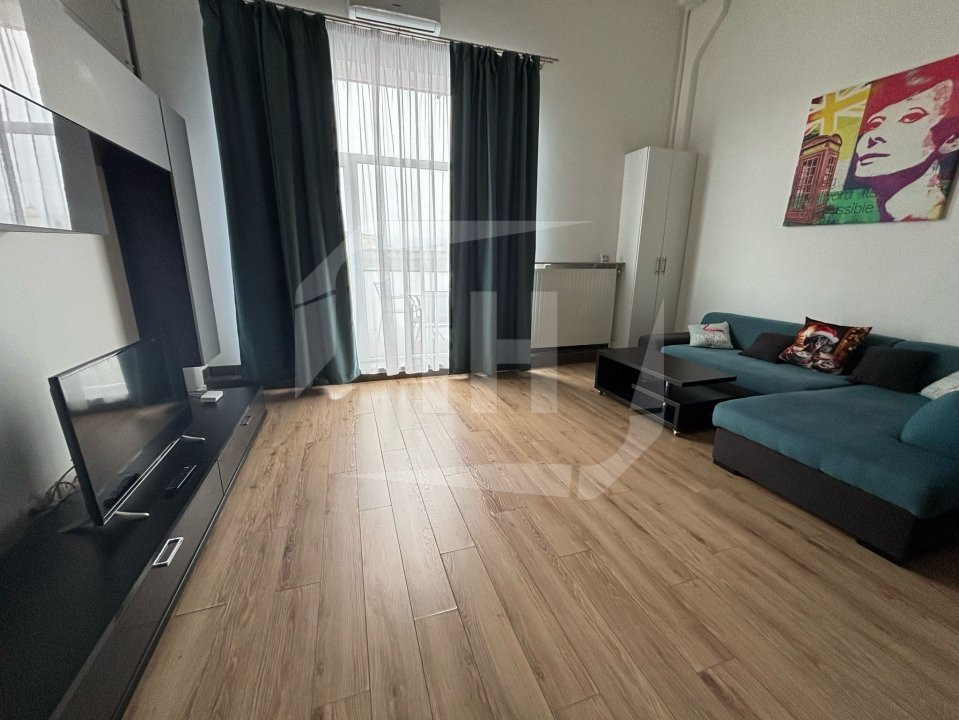 Apartament 3 camere, semidecomandat, parcare, Centru zona Ploiesti
