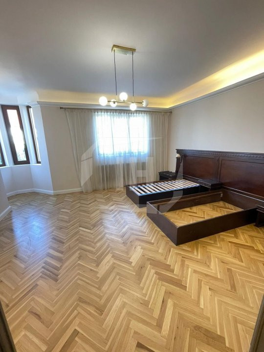 Casa individuala 3 camere, zona Andrei Muresanu
