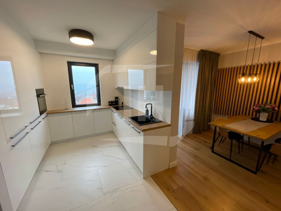 Apartament modern, garaj, panorama superba, Andrei Muresanu