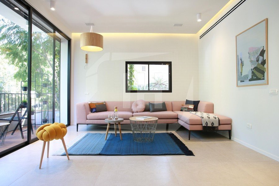  4 camere, finisat, parcare, bloc nou ,zona Iulius Mall