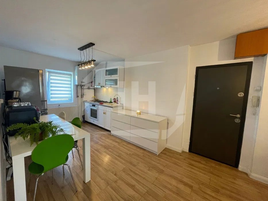 Apartament 3 camere, decomandat, zona strazii Observatorului