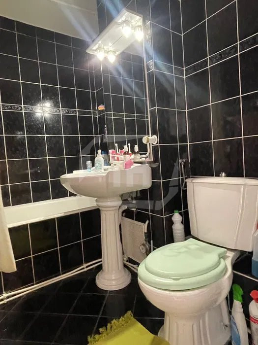 Apartament 3 camere, decomandat, zona strazii Observatorului