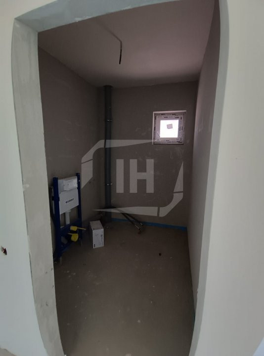 Apartament 3 camere, posibilitate 4, terasa, parcare