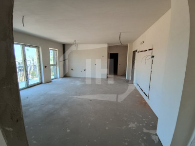 Apartament 3 camere, posibilitate 4, terasa, parcare