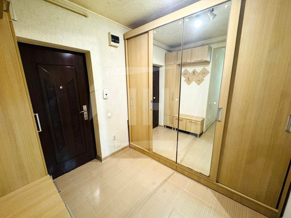 Apartament 60 mp,  parcare, Floresti