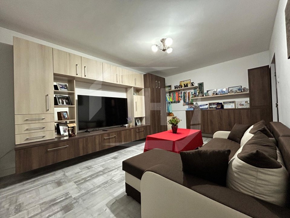 Apartament 4 camere, decomandat, etaj intermediar, zona Expo Transilvania