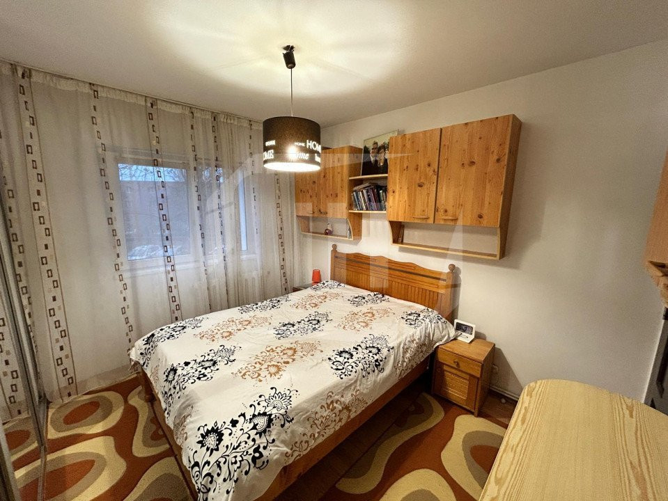 Apartament 4 camere, decomandat, etaj intermediar, zona Expo Transilvania