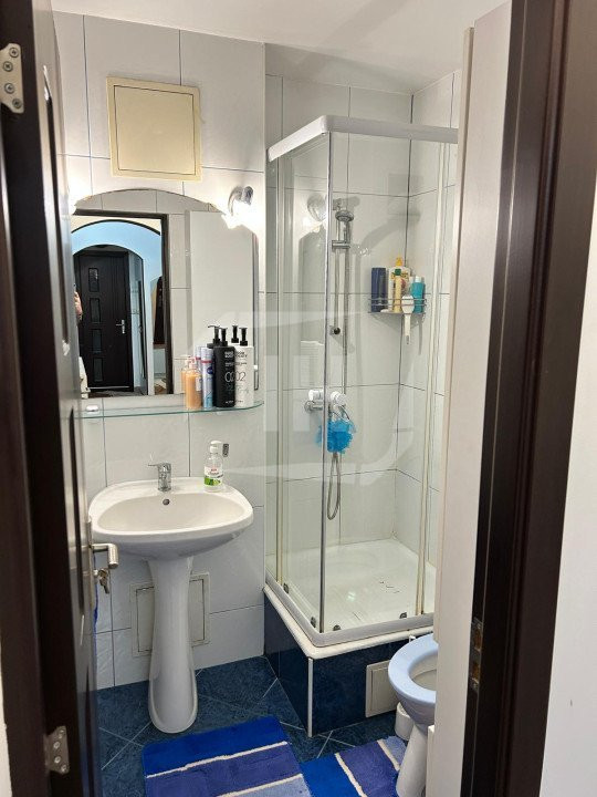 Apartament 4 camere, decomandat, etaj intermediar, zona Expo Transilvania