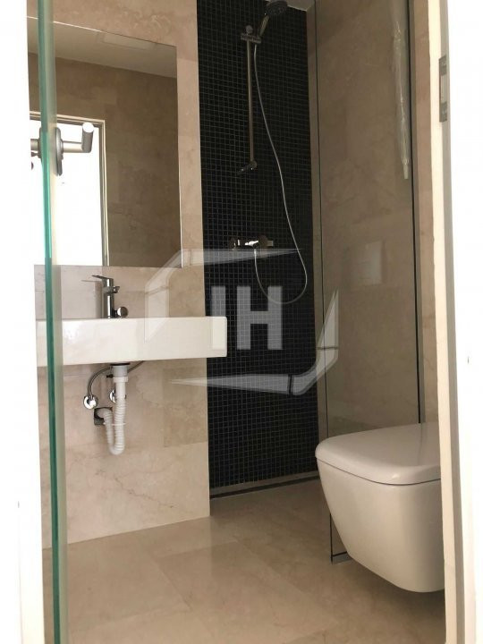 Apartament 4 camere, 2 bai, 80 mp, zona Titulescu!