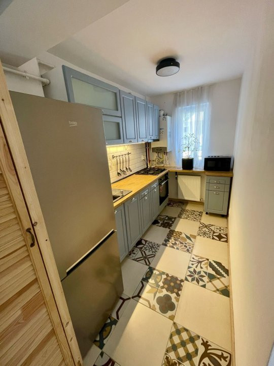 Apartament 3 camere la cheie, parcare subterana, zona Vivo