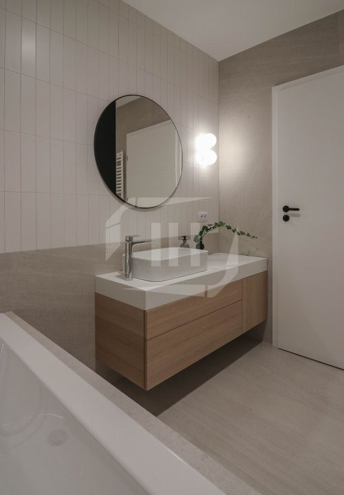 Apartament 3 camere, 2 bai, mobilat/utilat lux in zona Piata Cipariu