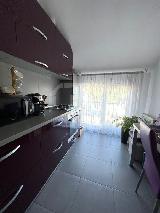 Apartament 2 camere, la cheie, etaj INTERMEDIAR, parcare