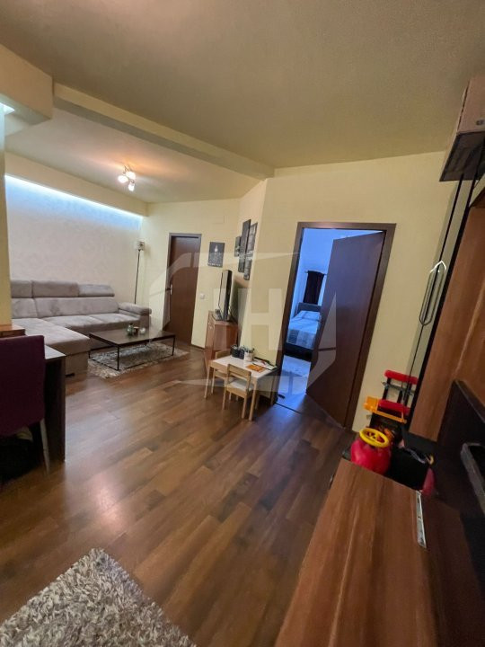 Apartament 2 camere, la cheie, etaj INTERMEDIAR, parcare
