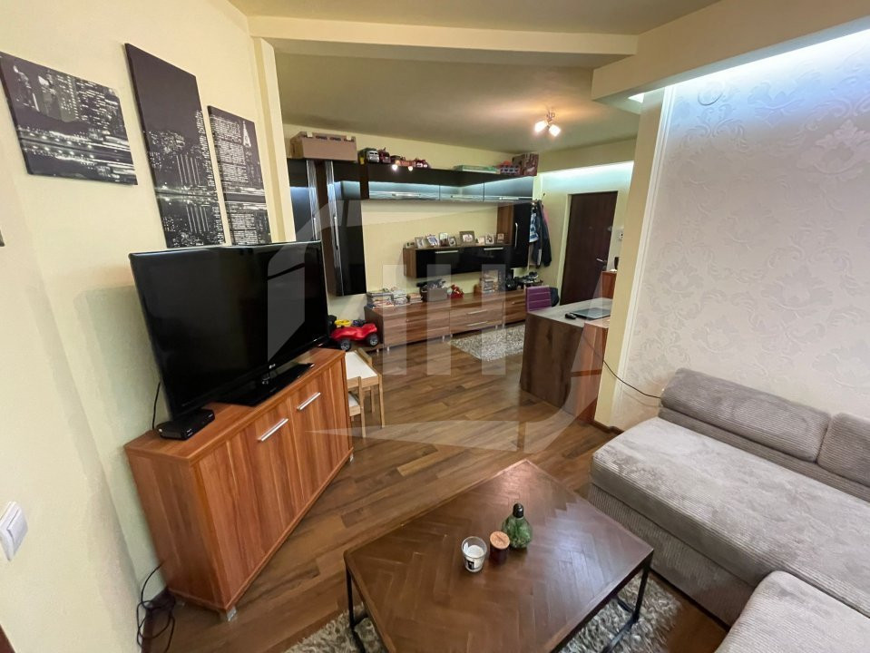 Apartament 2 camere, la cheie, etaj INTERMEDIAR, parcare