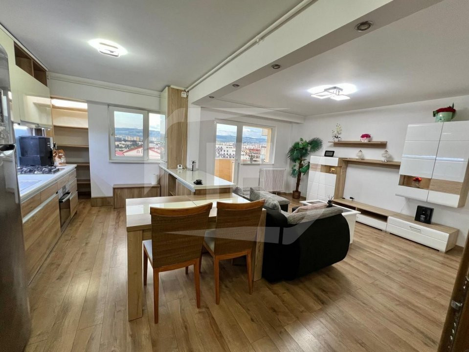 Apartament  cu 4 camere, 80 mp, zona Aurel Vlaicu